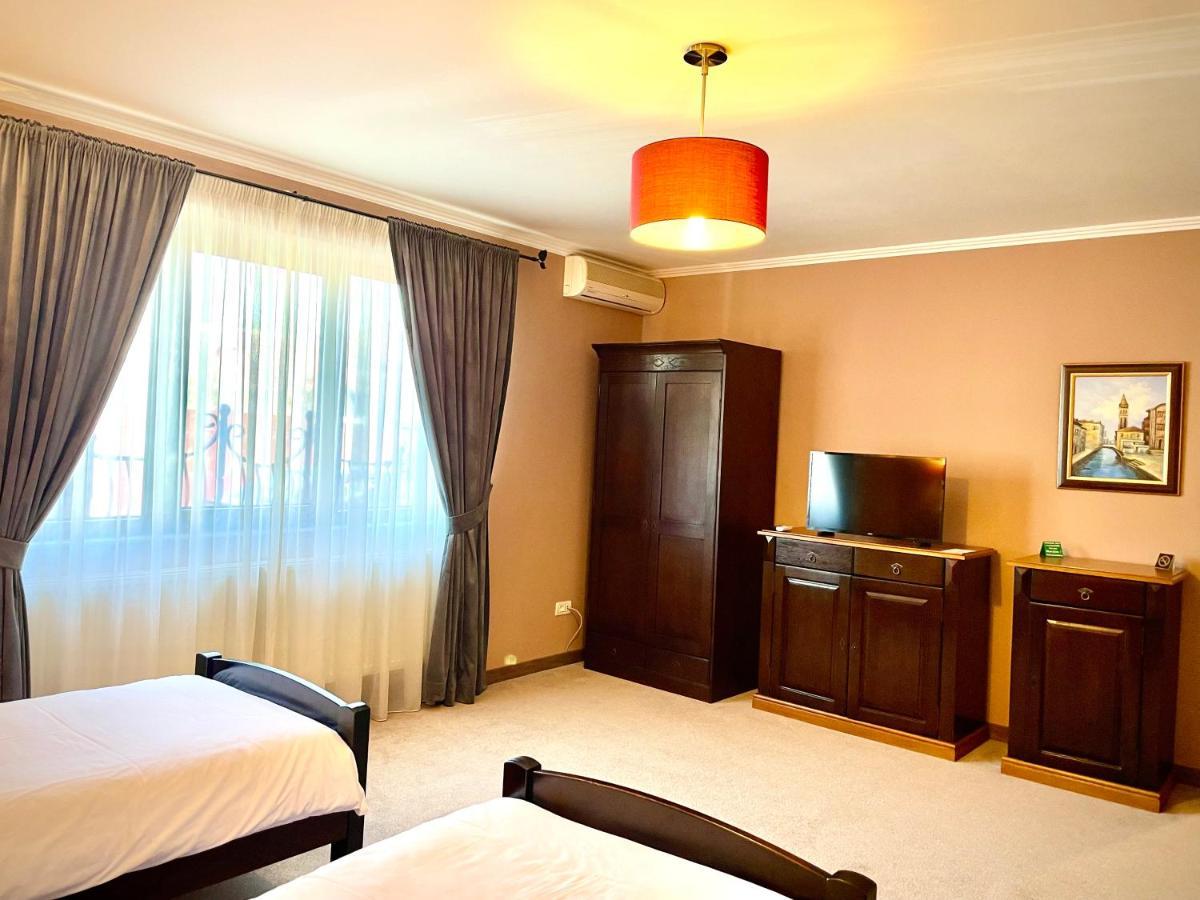 Pensiunea Marylou Gasthof 4*